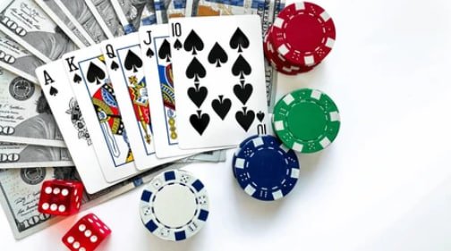 Người chơi Việt Nam trải nghiệm baccarat live casino trên điện thoại